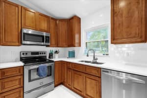 1255 TIMBERLAND TRAIL, ALTAMONTE SPRINGS, FL 32714 Sold 02/28/25