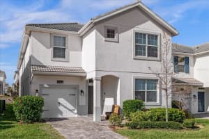 1564 Flange Dr, DAVENPORT