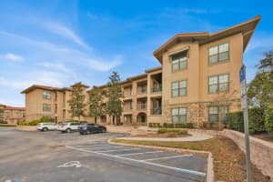 914 Charo Pkwy #113, DAVENPORT