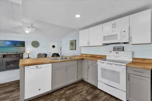 28 DA ROSA AVENUE, DEBARY, FL 32713 Sold 06/23/25