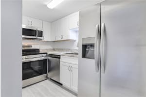 200 MAITLAND AVENUE, ALTAMONTE SPRINGS, FL 32701 Sold 04/24/25