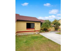 743 GOLDEN SUNSHINE CIRCLE, ORLANDO, FL 32807 - MLS#MFRO6270177