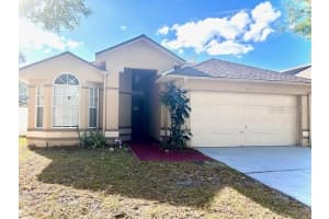 860 STONECHAPEL COURT, APOPKA, FL 32712 Sold 04/08/25