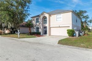 8102 SETTLERS CREEK CIRCLE, LAKELAND, FL 33810 Sold 05/05/25