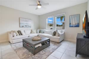 11006 SILVER SURFER ALLEY, WINTER GARDEN, FL 34787 Sold 02/11/25