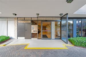 4200 OCEAN DRIVE, RIVIERA BEACH, FL 33404 Sold 03/29/25