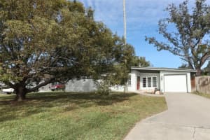 913 CARLSON DRIVE, ORLANDO, FL 32804 Sold 04/23/25