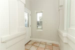 913 CARLSON DRIVE, ORLANDO, FL 32804 Sold 04/23/25