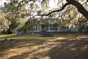 560 Eden Dr, ST CLOUD