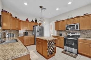 2545 VOLTA CIRCLE, KISSIMMEE, FL 34746 Sold 03/04/25