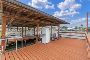 1618 SUNSHINE LANE, TAVARES, FL 32778 Sold 04/09/25