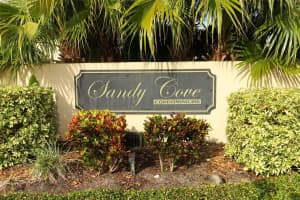 596 ORANGE DRIVE, ALTAMONTE SPRINGS, FL 32701 Sold 03/28/25