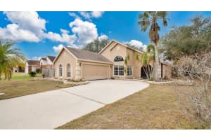 905 HATTERAS AVENUE, MINNEOLA, FL 34715 Sold 08/01/25