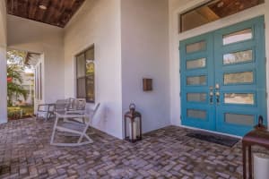 988 47TH AVENUE, ST PETERSBURG, FL 33703 Sold 03/03/25