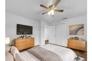 2044 27TH AVENUE, BRADENTON, FL 34205 Sold 04/04/25
