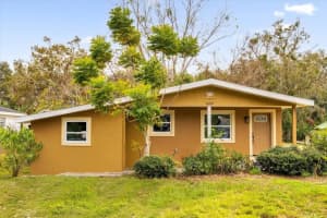 1650 BAY STREET, WINTER GARDEN, FL 34787 Sold 04/16/25