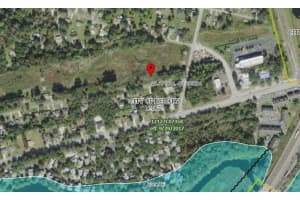 274 Toms Rd Debary, FL 32713 - Off Market