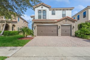 8146 PRESTBURY DRIVE, ORLANDO, FL 32832 - MLS#MFRO6271857