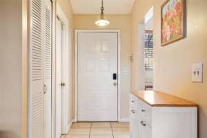 1098 SORIA AVENUE, ORLANDO, FL 32807 Sold 03/27/25