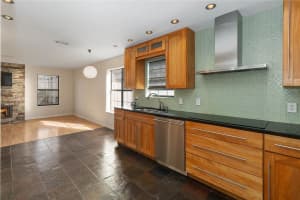 3886 LAKE MIRAGE BOULEVARD, ORLANDO, FL 32817 Sold 02/14/25