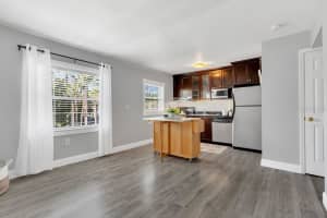801 WELDONA LANE, ORLANDO, FL 32801 Sold 02/24/25