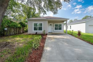 4924 COLLEGE DRIVE, ORLANDO, FL 32811 Sold 04/12/25