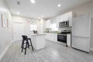 4924 COLLEGE DRIVE, ORLANDO, FL 32811 Sold 04/12/25
