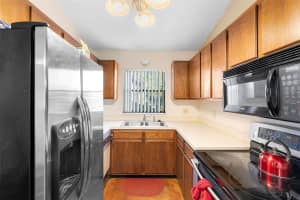 1146 EASTON STREET, ORLANDO, FL 32825 Sold 03/27/25