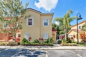 4732 Vero Beach Pl, KISSIMMEE
