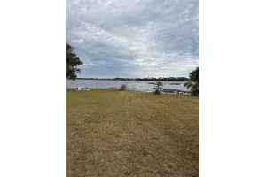 31316 SAUNDERS DRIVE, TAVARES, FL 32778 Sold 02/14/25