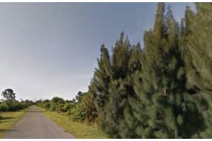 11375 & 11379 5TH AVENUE, PUNTA GORDA, FL 33955 - MLS#MFRO6272463