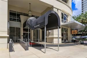 100 S EOLA DR #1401, ORLANDO, FL 32801 Sold 04/18/25