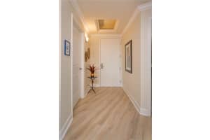 100 S EOLA DR #1401, ORLANDO, FL 32801 Sold 04/18/25