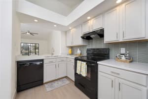 212 MEADOW BOULEVARD, SANFORD, FL 32771 Sold 03/27/25