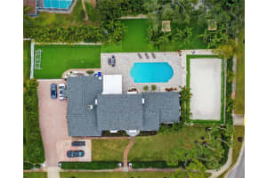 446 COUNTRY CLUB ROAD, BELLEAIR, FL 33756 Sold 02/26/25
