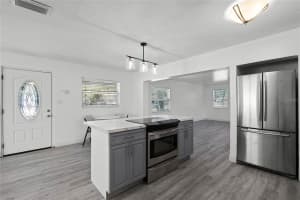 1527 HERNANDES DRIVE, ORLANDO, FL 32808 Sold 05/21/25