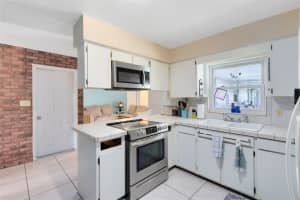 719 DAWSON AVENUE, ORLANDO, FL 32825 Sold 05/15/25