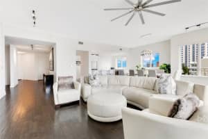 100 EOLA DRIVE, ORLANDO, FL 32801 Sold 02/13/25