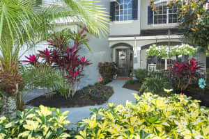 355 CARRIAGE WAY COURT, OVIEDO, FL 32765 Sold 07/25/25
