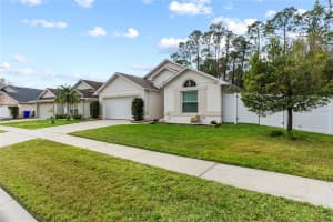 562 EAGLE POINTE S, KISSIMMEE, FL 34746 Sold 08/19/25