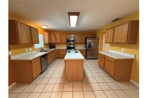 553 VISTA WAY LN LANE, EAGLE LAKE, FL 33839 Sold 04/28/25