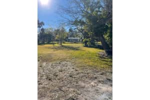 E SPRUCE ST, DAYTONA BEACH, FL 32114 - MLS#MFRO6272960