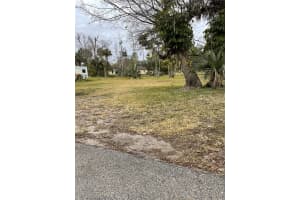 E SPRUCE ST, DAYTONA BEACH, FL 32114 - MLS#MFRO6272960
