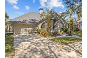 6541 FAIRWAY HILL COURT, ORLANDO, FL 32835 Sold 03/21/25