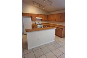 220 RONALDALE AVENUE, HAINES CITY, FL 33844 Sold 03/25/25