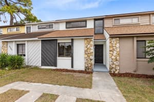 2755 HUNT CLUB LANE, ORLANDO, FL 32826 Sold 03/04/25