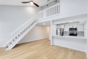 2755 HUNT CLUB LANE, ORLANDO, FL 32826 Sold 03/04/25