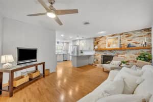 2231 DELORAINE TRAIL, MAITLAND, FL 32751 Sold 02/26/25