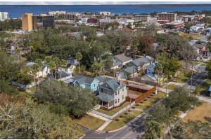 219 LAUREL AVENUE, SANFORD, FL 32771 Sold 07/21/25