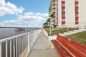2711 HALIFAX AVENUE, DAYTONA BEACH, FL 32118 Sold 04/07/25